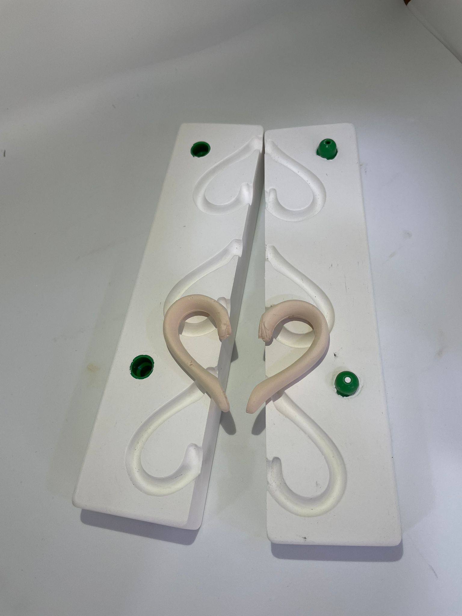 Picture of HK1 HEART HANDLE MOLD